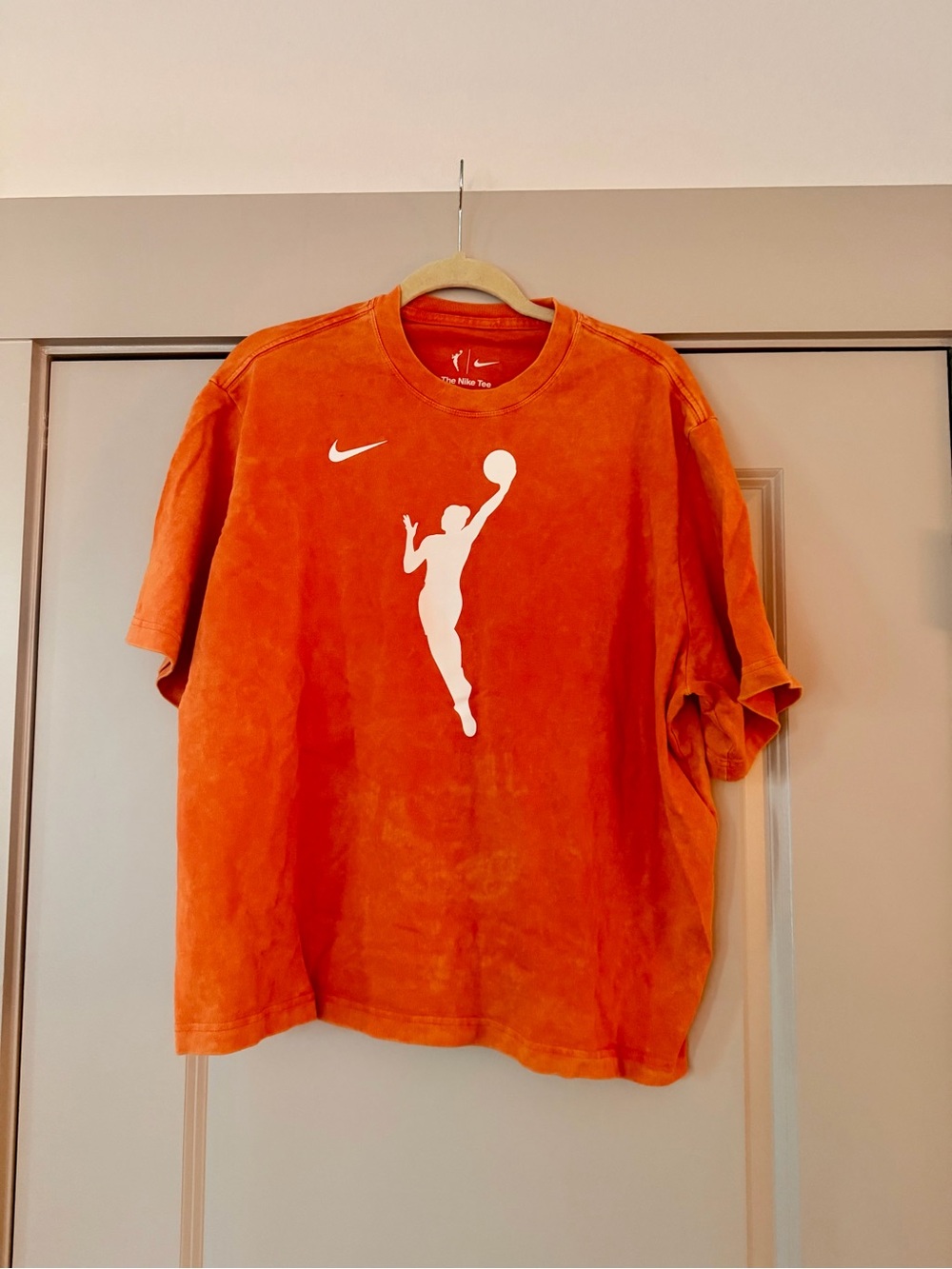 Nike Women’s Orange Basketball Logo T-Shirt